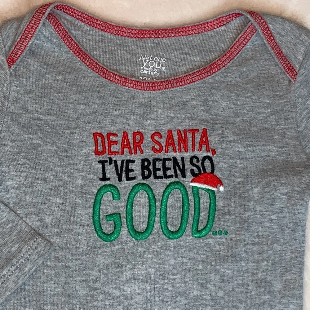 🎅🏼Carter’s Gray Dear Santa Onesie 12 mos. EUC